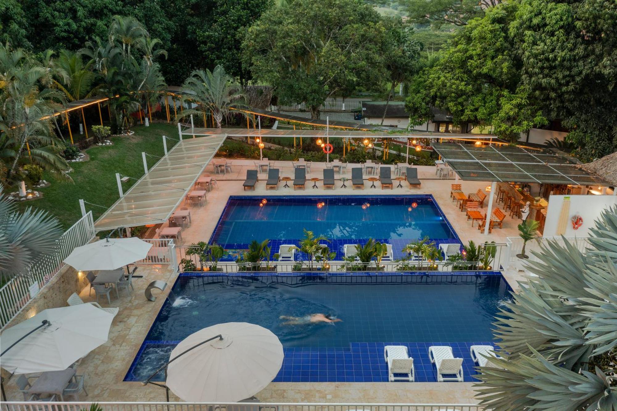 Camila Hotel